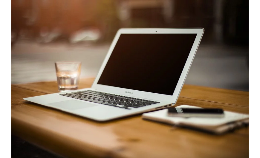Használt laptop eladó: kifogástalanul!